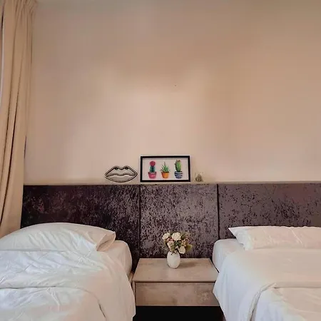 2 Bedroom & 2 Bth With Free Parking @ Near Themepark, Snowwalk & Central I-City Mall Shah Alam Exterior photo